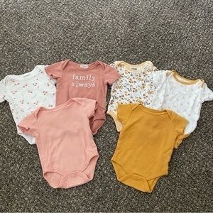 6-9 month short sleeve onesie bundle